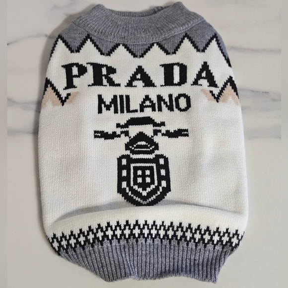 NEW - Prada Dog's Crewneck Sweater With Design 🐕🚶‍♀️ (Size XS)